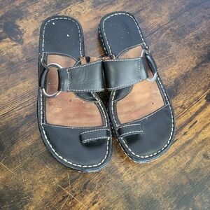 Born Cloudburst Captiva Brown Leather Toe Toggle Sandal Women’s 7